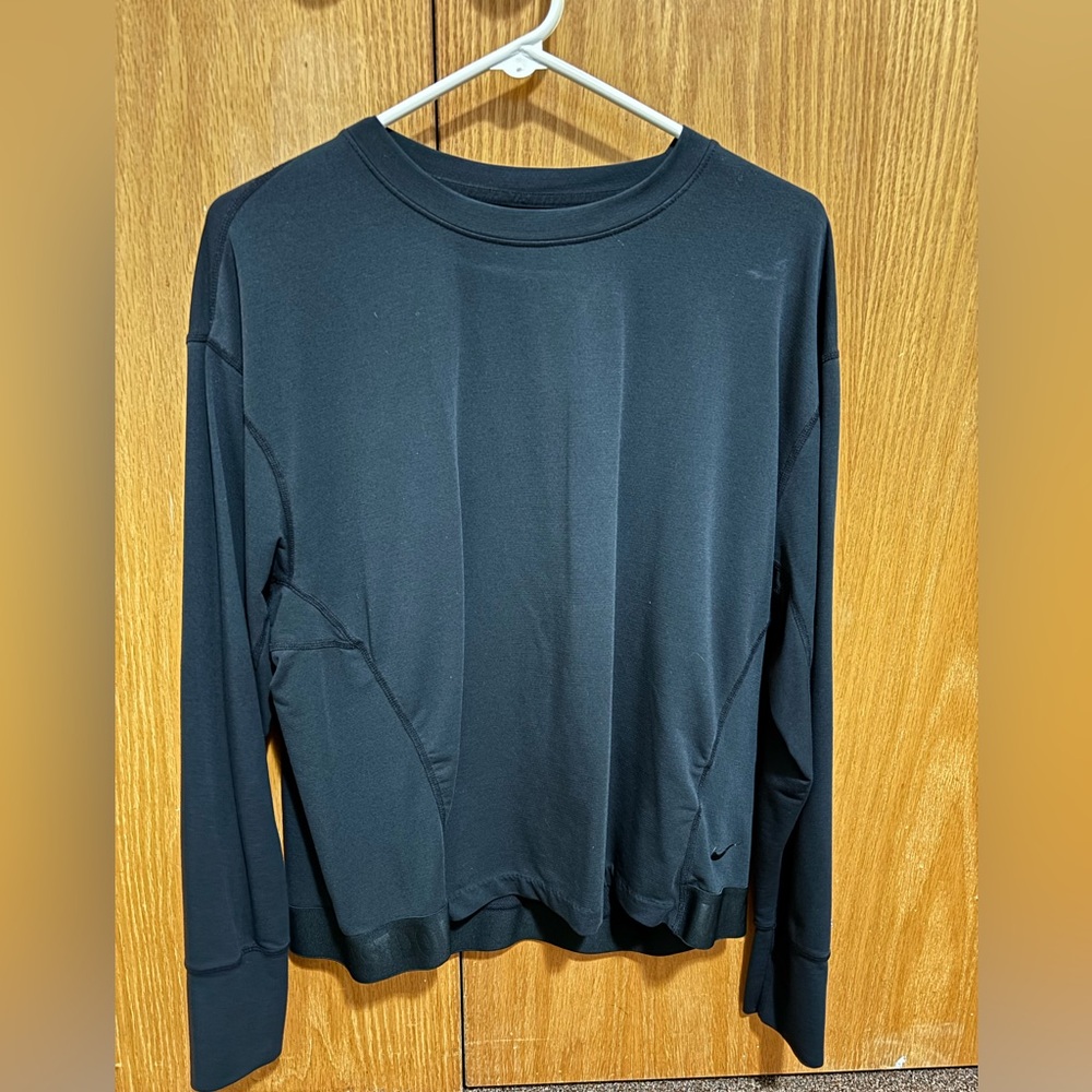 Nike Dri-Fit Women’s Large Black Crewneck